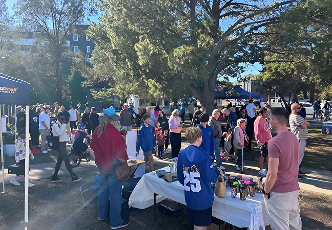 Giralang School premises with buildings and outdoor area in the local community